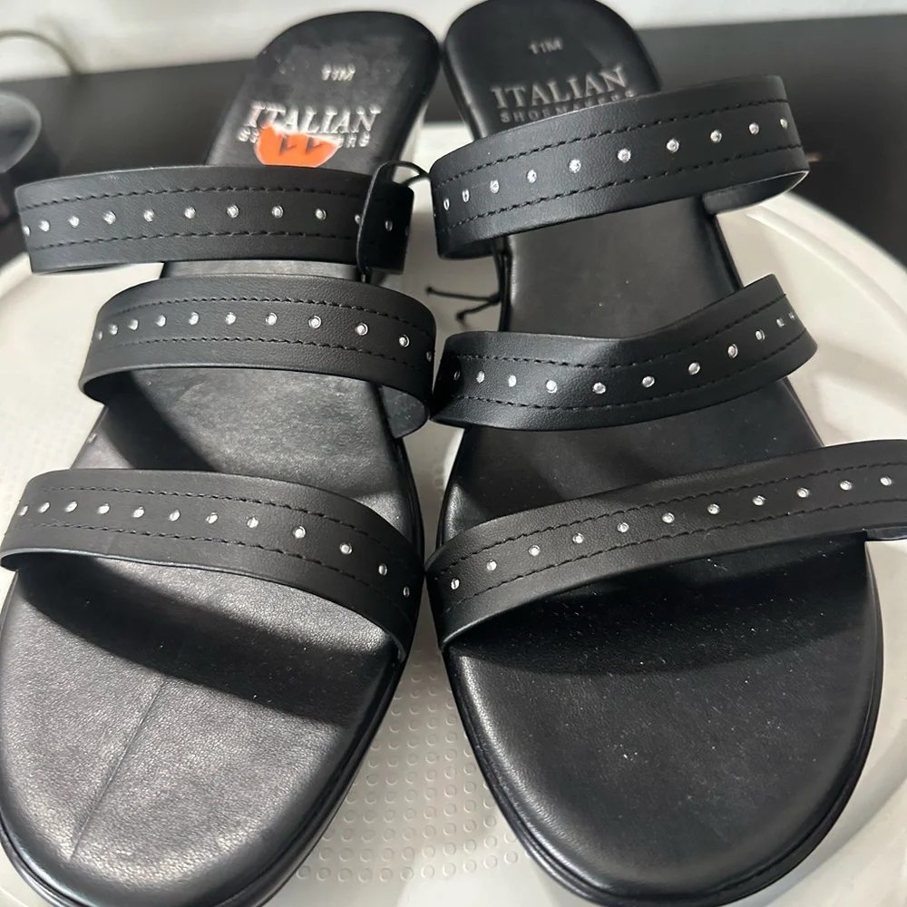 🆕Italian Shoemakers Wedges